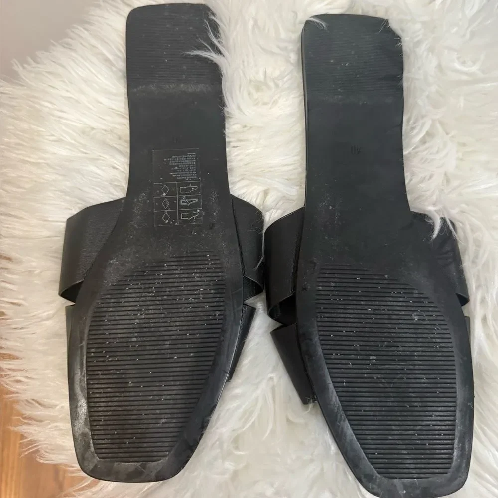 H&M Women's Elegant Black Cross-Strap Sandals - Picture 5 of 5